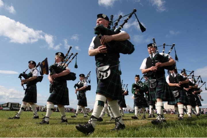 Trang phục với váy truyền thống của đàn ông Scotland