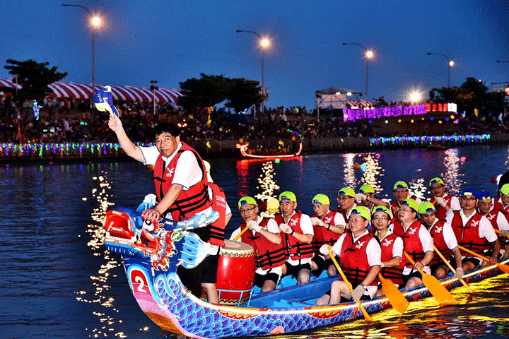 Lễ hội thuyền rồng là một trong những lễ hội quan trọng nhất ở Đài Loan
