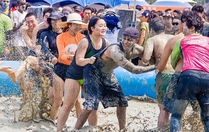 Lễ hội bùn Boryeong không chỉ đơn thuần là một sự kiện mùa hè thông thường mà còn là dịp để khám phá văn hóa Hàn Quốc 