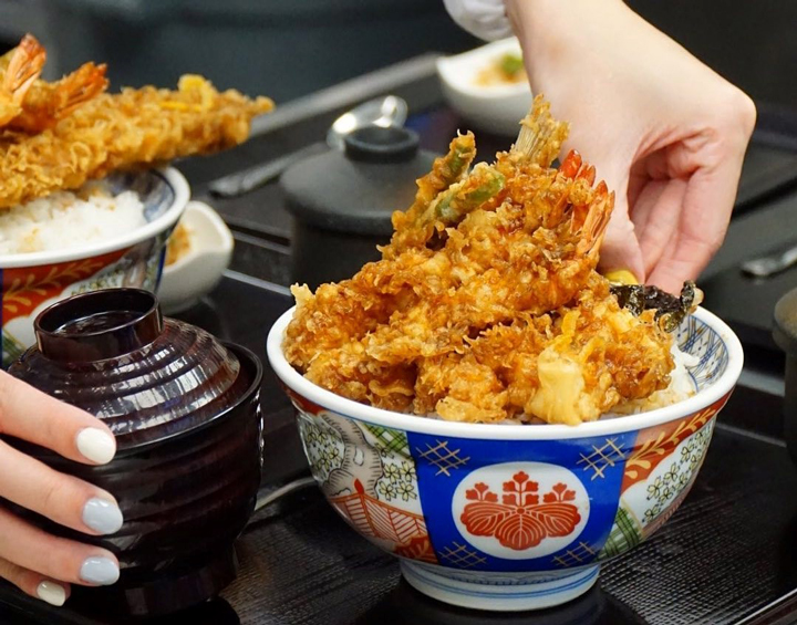 Bạn có thể phải xếp hàng đến… 3 tiếng để ăn tempura của quán