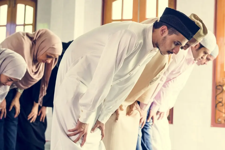 Hình ảnh một buổi cầu nguyện trong các nhà thờ Hồi giáo 