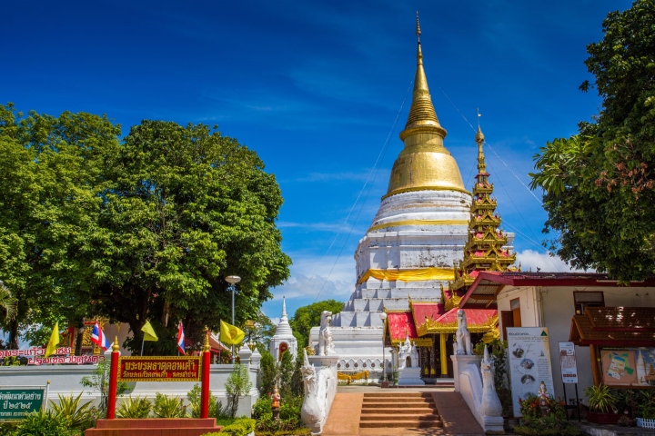 Chùa Wat Phra Kaeo Don Tao lâu đời của Thái Lan