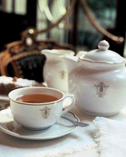 Tea ở Majestic Café