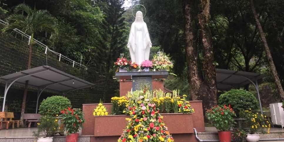 (DL111.03) Đức Mẹ Lavang Hồng Ngọc và Những Ngôi Thánh Đường Đẹp Nhất Miền Cao Nguyên