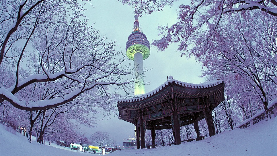 Tháp Namsan mùa đông
