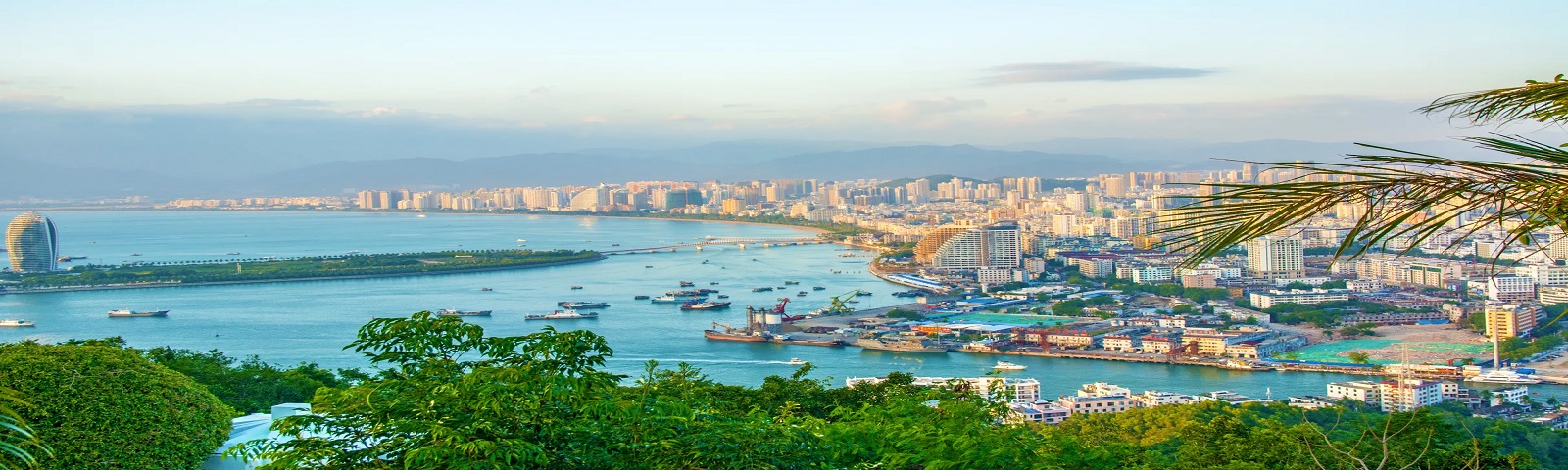 DU LỊCH HẢI NAM: VŨ ĐIỆU SÓNG XANH