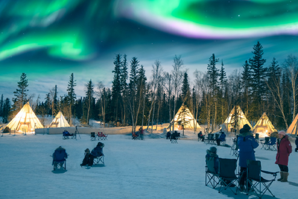 CARAVAN BẮC ÂU : SĂN CỰC QUANG - THAM QUAN LÀNG SANTA CLAUSE