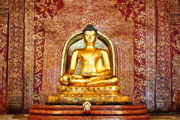 Tượng Phật Ch&ugrave;a Phra Singh 