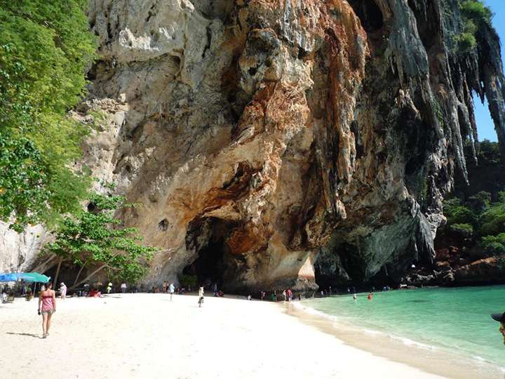 Khám phá Bãi biển Railay