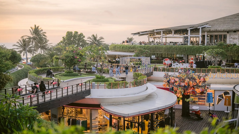 Trải nghiệm khám phá Trung tâm Mua sắm Beachwalk