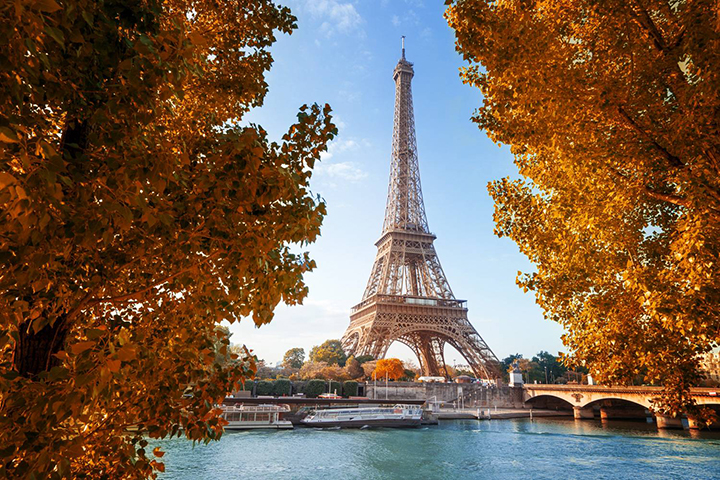 Th&aacute;p Eiffel
