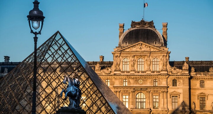 Một công trình thu hút ánh nhìn dù đứng bất cứ đâu ở Paris