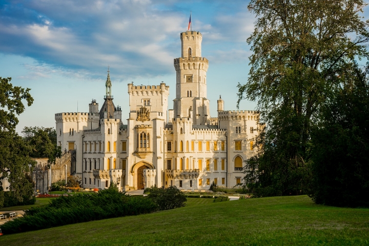 Lâu đài Hluboká - Tiểu Versailles của Bohemia