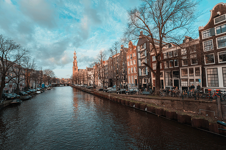 Chiêm ngưỡng vẻ đẹp của vành đai kênh đào Amsterdam