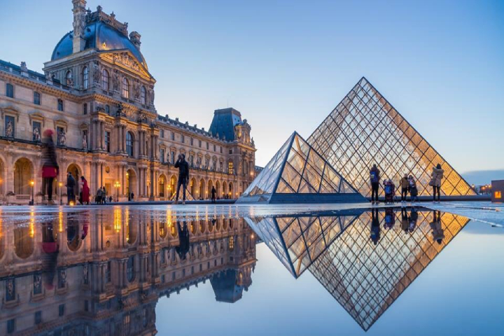 Bảo tàng Louvre - Thiên đường nghệ thuật của Paris