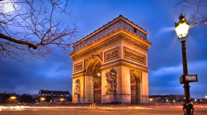 Công trình kiến trúc vĩ đại mang dấu ấn nước Pháp