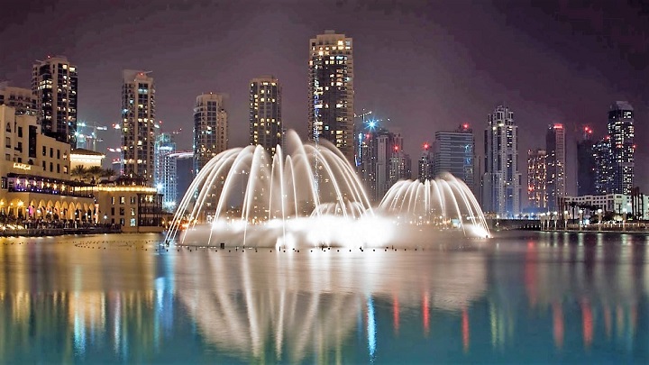  Điểm độc đáo của Dubai Fountain không chỉ đến từ vẻ đẹp của nước phun mà còn từ hệ thống âm thanh ấn tượng