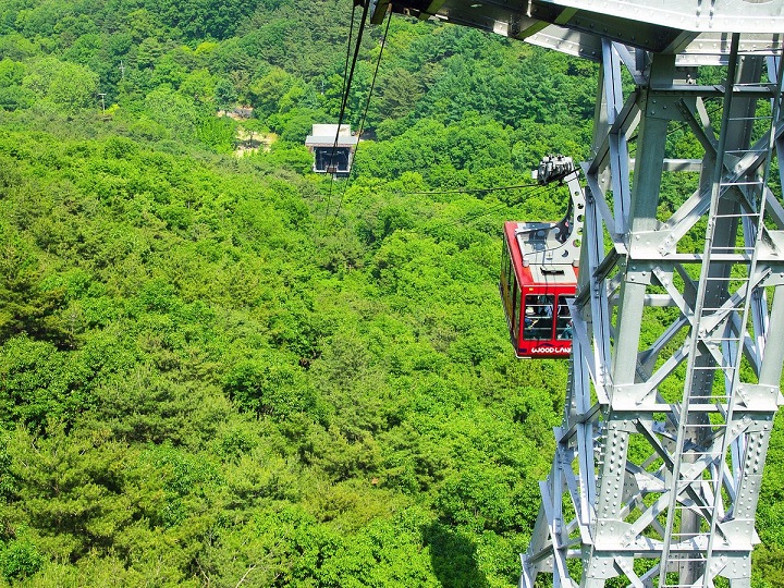 Đến đây vào mùa thu, bạn sẽ được chiêm ngưỡng cảnh quan thiên nhiên rực rỡ 