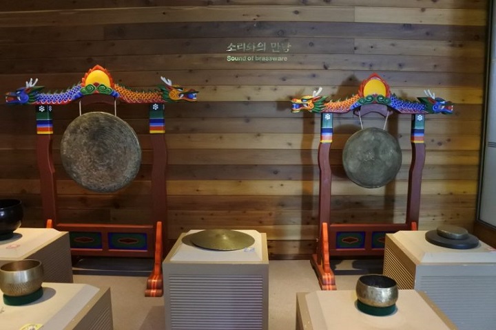 Bộ sưu tập lịch sử về đồ đồng của Hàn Quốc