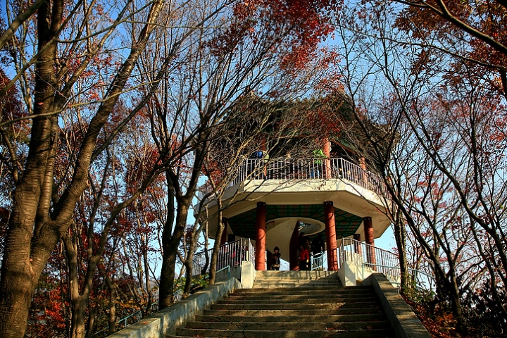 Tận hưởng thiên nhiên hùng vĩ tại đài quan sát Naejangsan