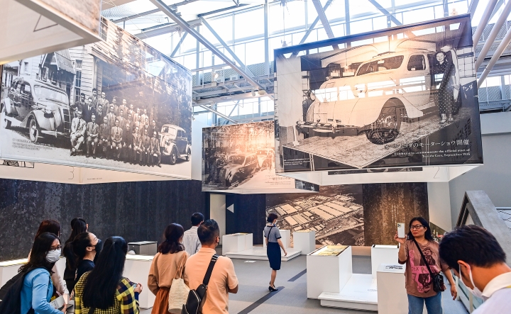 Những hình ảnh và câu chuyện được kể về lịch sử phát triển của tập đoàn Toyota