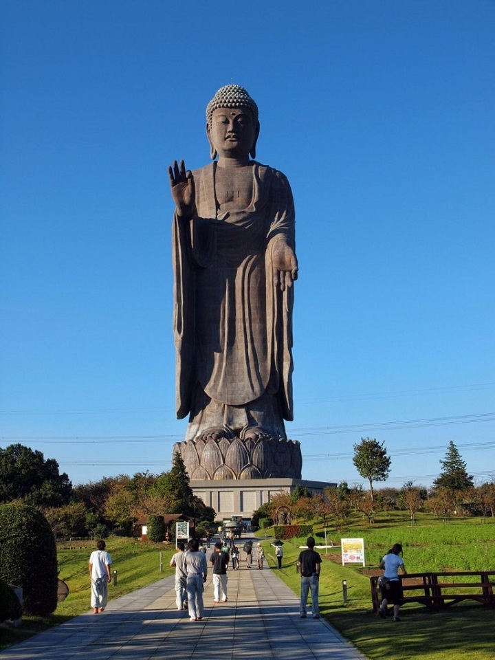 Tượng Phật Ushiku Daibutsu - tỉnh Ibaraki