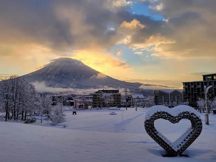 Niseko là điểm xuất phát lý tưởng cho hành trình tuyết của bạn tại Hokkaido