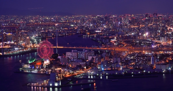 Vòng đu quay khổng lồ Tempozan về đêm tuyệt đẹp giữa thành phố