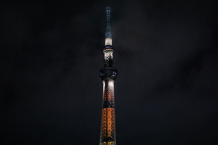 Màn trình diễn ánh sáng đặc sắc của tháp Tokyo Skytree
