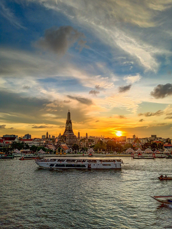 Hoàng hôn trên sông Chao Phraya