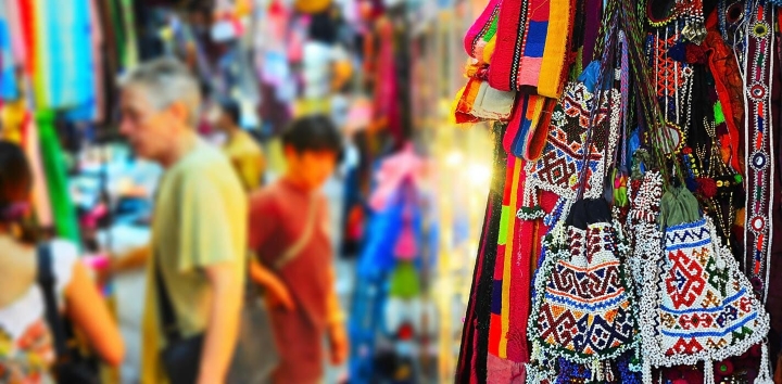 Gian hàng vải truyền thống Thái Lan