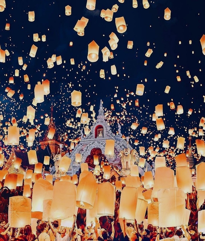 Lễ hội đèn trời Yi Peng