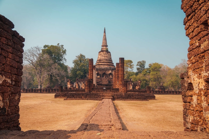 Một trong nhiều ngôi chùa bên trong Công viên lịch sử Si Satchanalai