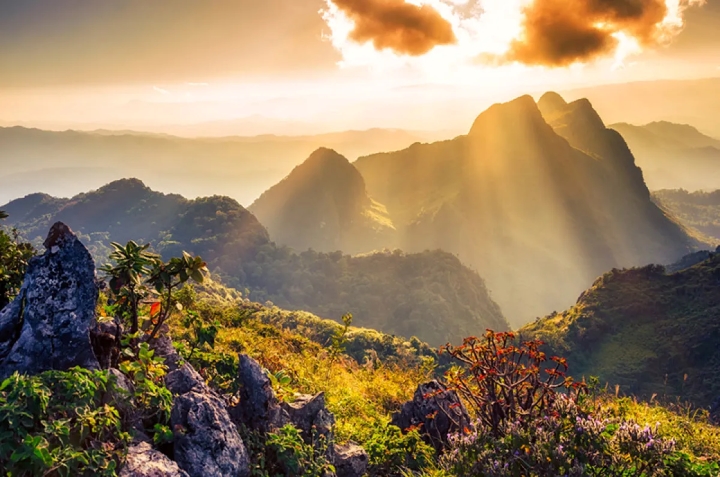 Khung cảnh bình minh tráng lệ của Chiang Dao