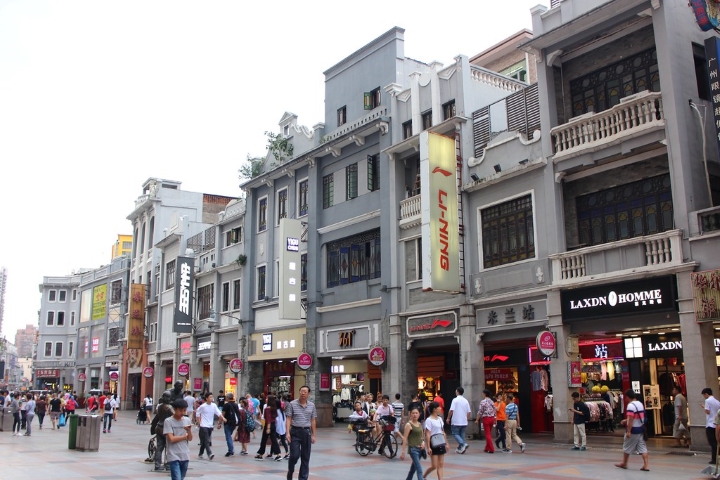 Vui chơi mua sắm tại phố  Shangxiajiu nổi tiếng