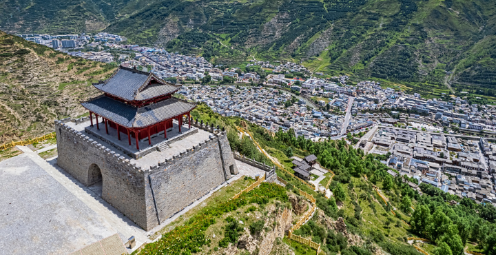 Toàn cảnh Tùng Phan cổ thành