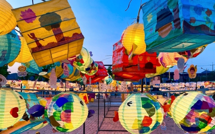 Những chiếc đèn lồng giấy tinh xảo ở lễ hội Hanji Wonju