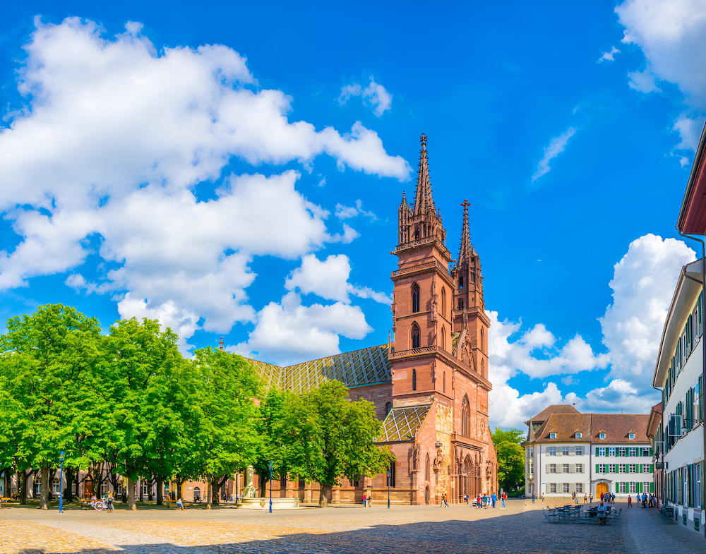 Nhà thờ cổ Basler Münster được xây dựng bằng đá sa thạch đỏ