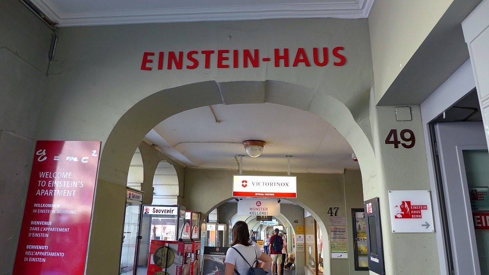 Ghé thăm căn hộ nhỏ nơi thiên tài Albert Einstein từng sinh sống và làm việc