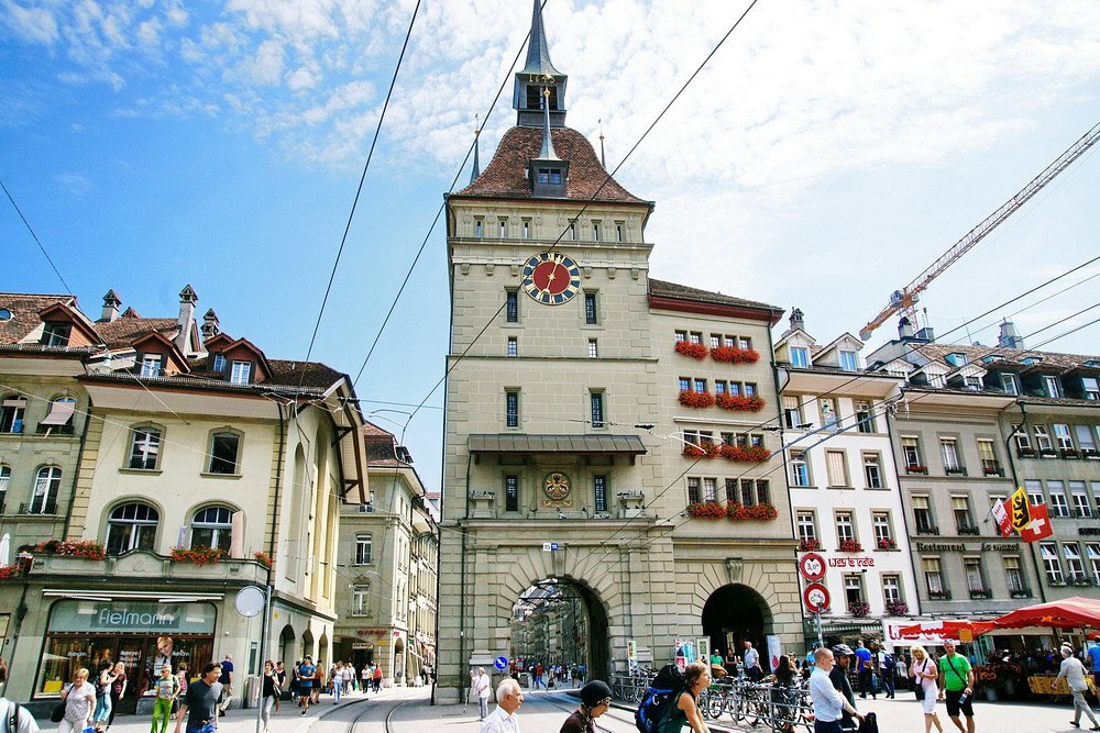 Käfigturm – tháp đồng hồ cổ từng là nhà giam, nay trở thành không gian văn hóa giữa lòng phố cổ Bern