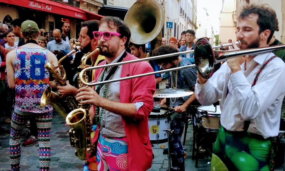 Cả thành phố hóa sân khấu trong ngày hội âm nhạc lớn nhất nước Pháp