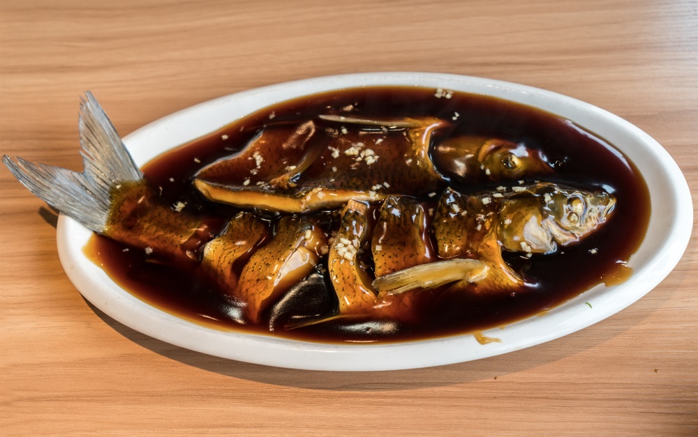 Cá giấm Tây Hồ thanh chua, ngọt dịu, làm nổi bật vị cá tươi ngon