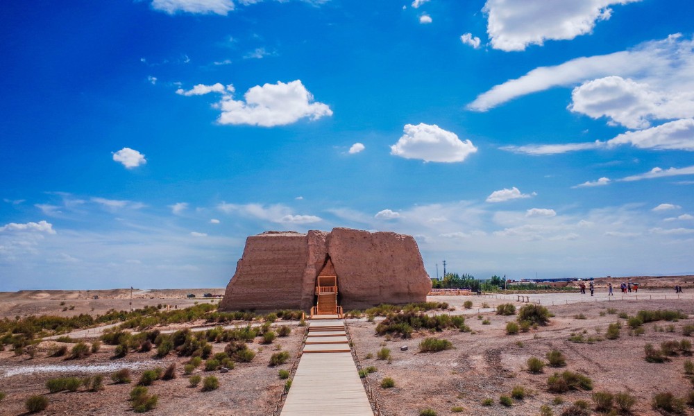 Ngọc Môn Quan là cửa ải lịch sử của Con Đường Tơ Lụa thời xưa