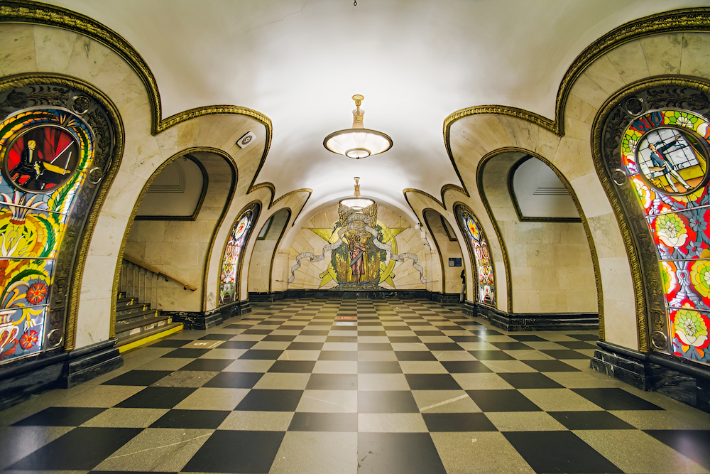 Hệ thống tàu điện ngầm Moscow sở hữu kiến trúc lộng lẫy, giàu tính nghệ thuật