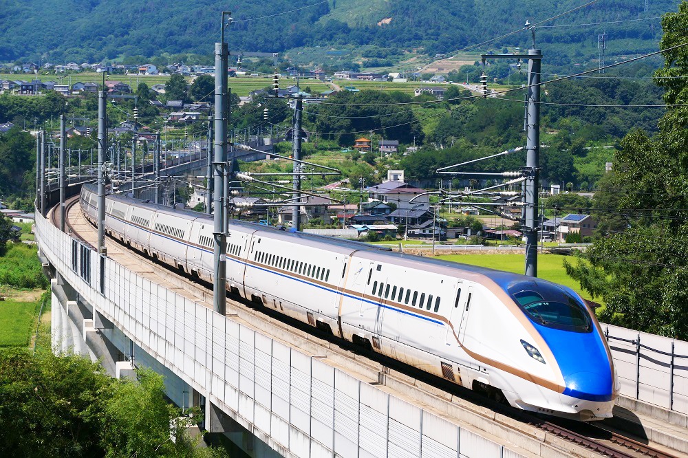 Tàu Shinkansen Hokuriku - lựa chọn phổ biến để đến Nagano nhanh chóng, tiện lợi