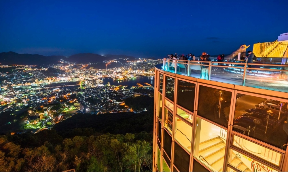 Ngắm Nagasaki từ một trong những đài quan sát ấn tượng nhất Nhật Bản