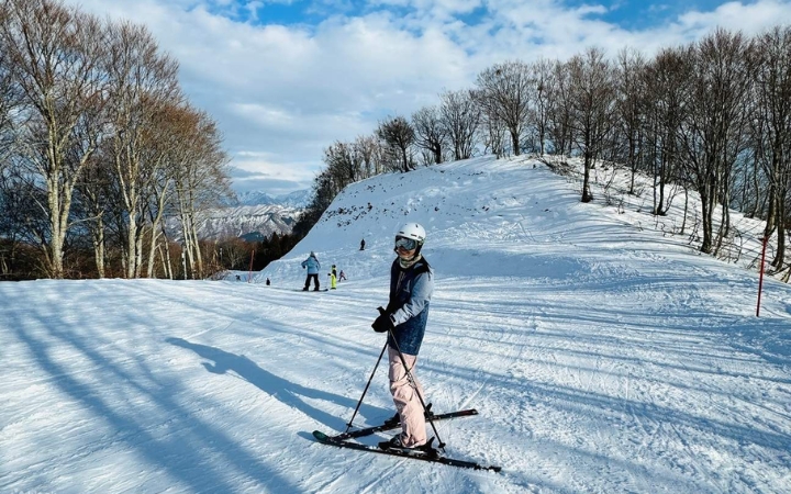 Du khách thỏa sức chinh phục những cung đường tuyết trắng tại các khu trượt tuyết hàng đầu Nhật Bản