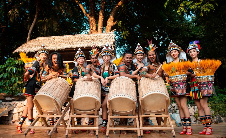 Biểu diễn văn hóa tại công viên Splendid China