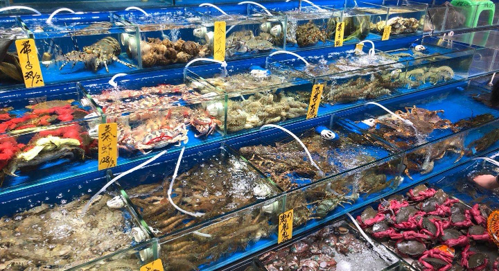 Hải sản tươi ngon tại chợ thủy hải sản lớn nhất Quảng Đông