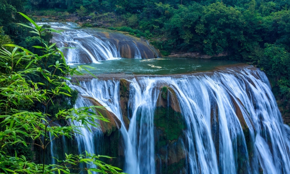 Cảnh sắc hùng vĩ tại thác Hoàng Quả Thụ – biểu tượng thiên nhiên nổi tiếng của Quý Châu